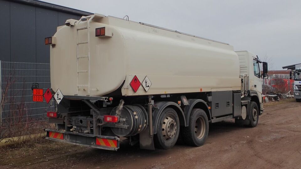 Volvo FM380 mit Esterer Tankaufbau, Bj.: 2006