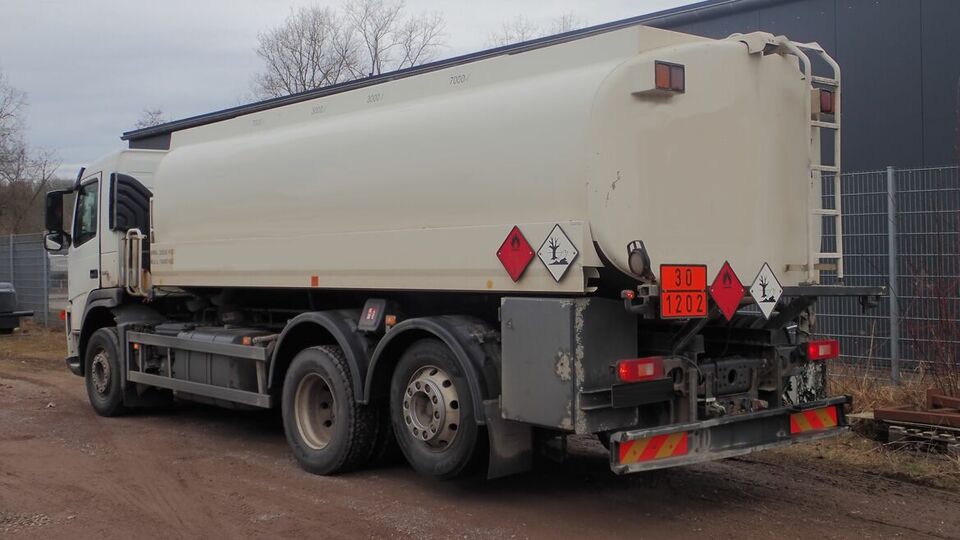 Volvo FM380 mit Esterer Tankaufbau, Bj.: 2006